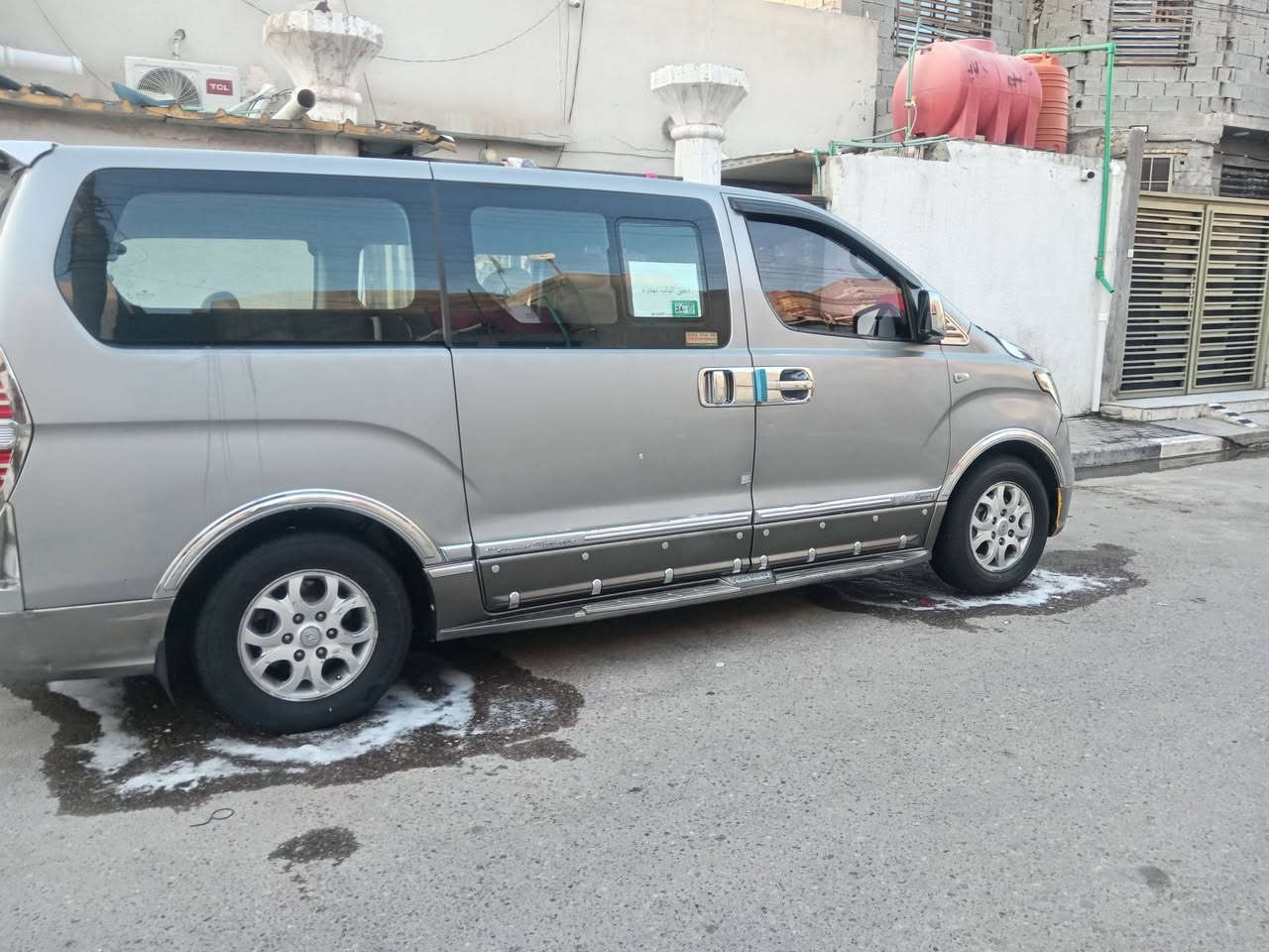 السلام عليكم ستاركس 14اصل معلايه 22 بصرة مكينه مسكر مجول بيهة رشات وبارد من كوريا سعرها ٢٢٠ سيارة نضيفة ارضيهة جديدة سيارة كلهة بلاديه للشراي فقط *********** مكاني بصرة دور الشرطة
