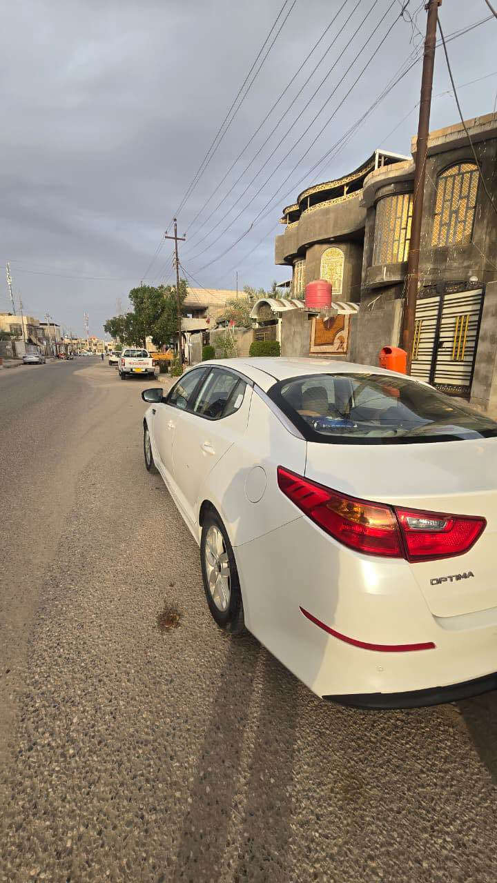 اوبتيما موديل ٢٠١٦خليجي مكينه ٢٠٠٠ماشيه ١١٧بيه رش نص جاملق الخلفي يم قبق البانزين جاهزه السياره مكينه كير للاستفسار *********** سعره ١٣٥ البصرة, العراق
