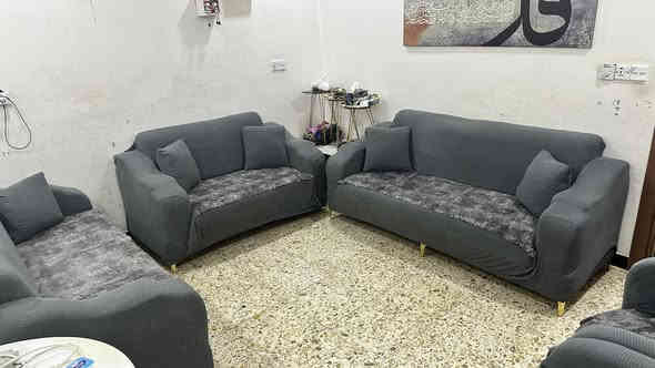 تخم ١٠ مقاعد مع ٦ كوشات وتلبيسه كامله السعر ٥٠٠ نظيف للتواصل واتساب ع هذا الرقم(***********)
المكان الاعظمية
