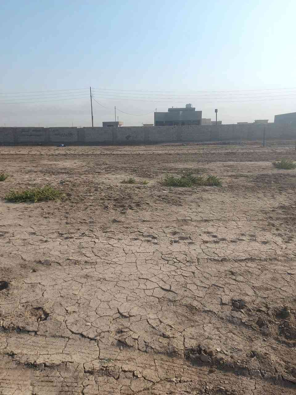 السلام عليكم قطعه ارض طابو زراعي سند 25مساحه 550متر تقع في منطقه ابو ثيله قرب فلكه المدائن بصف بسمايه  او بصف منطقه التأميم واجهه 20ونزال 27 سعرهه 35للاستفسار اتصال عل الرقم ***********
