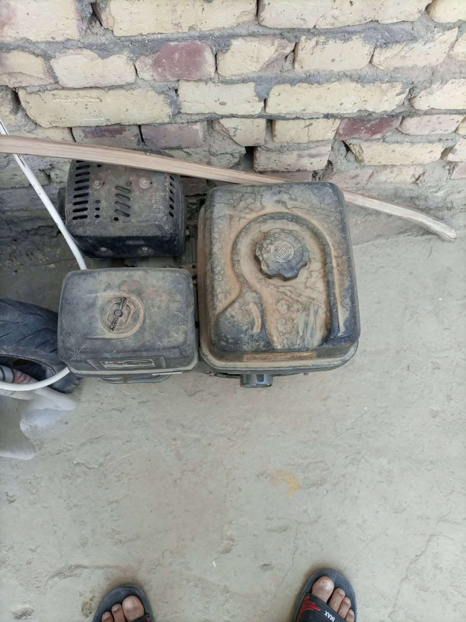 عرباين و محرك لبيع ***********
