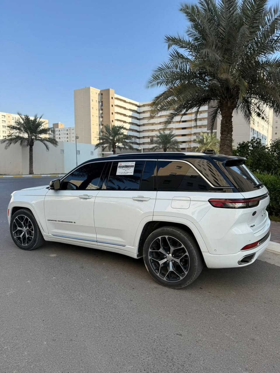 السلام عليكم للبيع جيب سومت موديل 2023 
الضرر صبغ ربع البنيد الامامية فقط الباقي مكفول 
صور الحادث مرفقة بلمنشور 

🔸🔸مواصفات 🔸🔸
أعلى فئة بلجيب فل 1/1 
تو كلر سقف اسود 
جكات 
8 كامرات محيطية
4 رادارات
بنوراما 
3 شاشات 
كراسي هزاز مساج 
كراسي جلد سومت 
كراسي كهرباء 4 حركات 
مري كهرباء 
كامرة حرارية دشبول 
دادشو عداد 
تدفئة + تبريد مقاعد
شاحن وايرليس
صندوق كهرباء 
ستيرن كهرباء 
شفتات رياضية مقود 
تدفئة مقود 
مستشعر وقوف خلفي 
رادار جانبي 
ويل 20 كروم 
قطتعين تبريد
3 وضعيات قيادة 
هاند بريك بصمة 
تحديد مسار 
لايتات فل زنون 
الكراسي الخلفية الكل كهرباء
هواي مواصفات بعد بيه معروفه سومت
السياره بدون رقم فحص
تترقم اربيل 
السعر 325$ بيها مجال بصيط
العنوان بغداد جسر ديالى الجديد 
تقاطع 9 نيسان
الاستفسار ***********
ابو محمد الشمري
