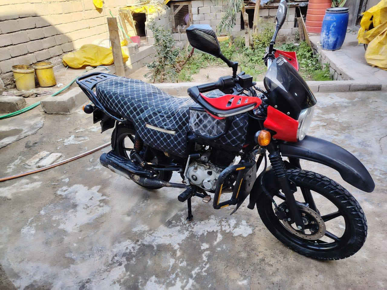 بوكسر موديل 2023الدراجه متعوب عليه الدراجه مفتوحه مره وحده وتجفيته وكاله بس التجفيته كلفتني 250الدراجه كلش حلوه وماملعوب بيه دوم فقط التجفيته  كهربائيات والعدادات كله تشتغل الدراجه رقم وسنويه ورقم جديد  العنوان البصره الزبير السعر 2500
***********
