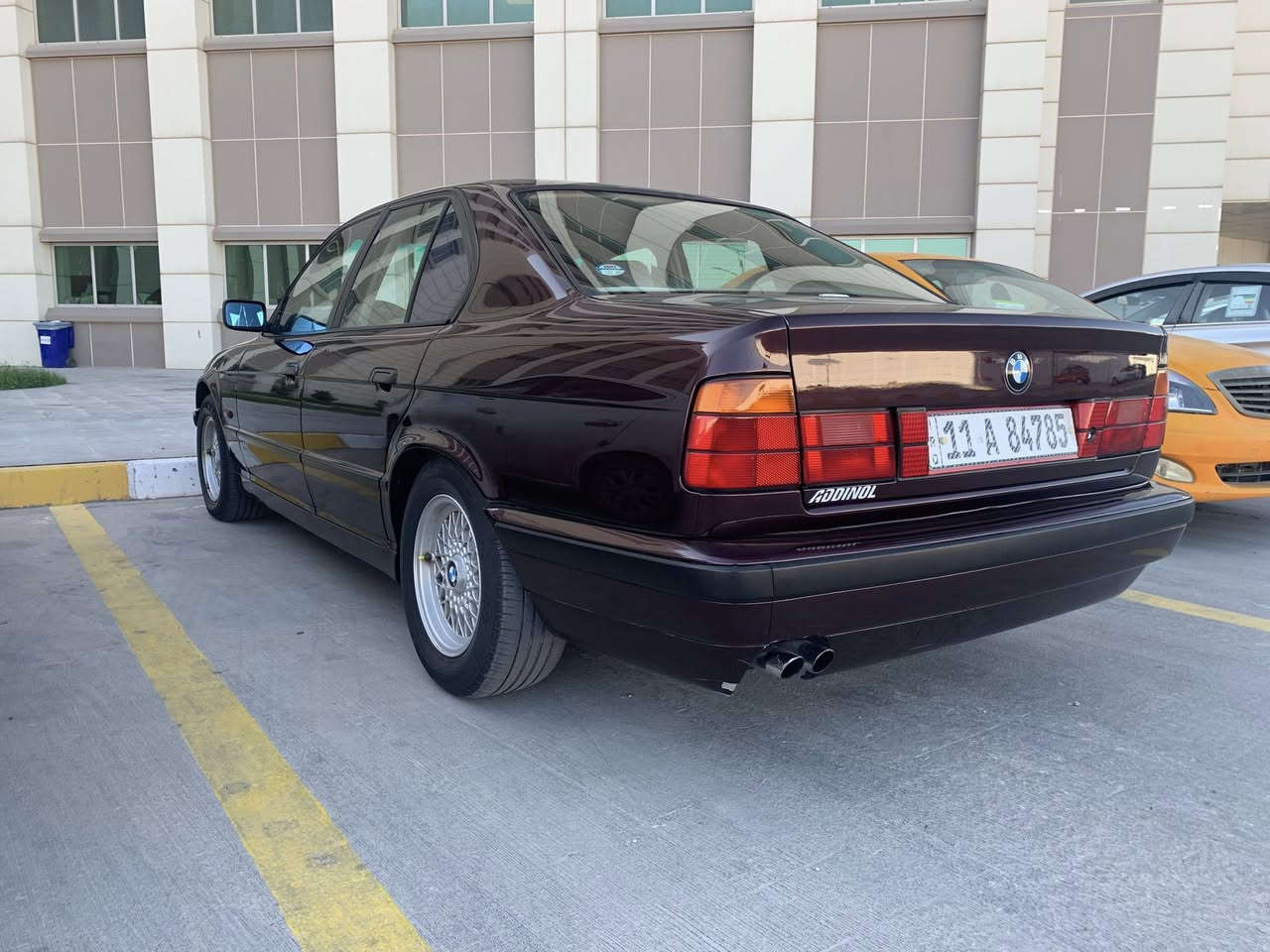 السعر    75 وبيها مجال قليل
525

مسكر عدل موديل 91
مكانها بصرة 

مصبوغ عام بدون حادث  بيها ضربة خفيفة بالجاملق الخلفي گد 4 اصابع الله شاهد 

لون كرزي

تبريد تدفئة بشرط

داخل بيجي كهرباء

فتحة سقف

بردة خلفية

كومبيوتر

تغليف سقف كنتاره

گير مكينه بشرط

بدون خياس حتى حجر البيئة موجود

راعيها بالفلوجة 

سنويتها نهاية ال 26 

***********
