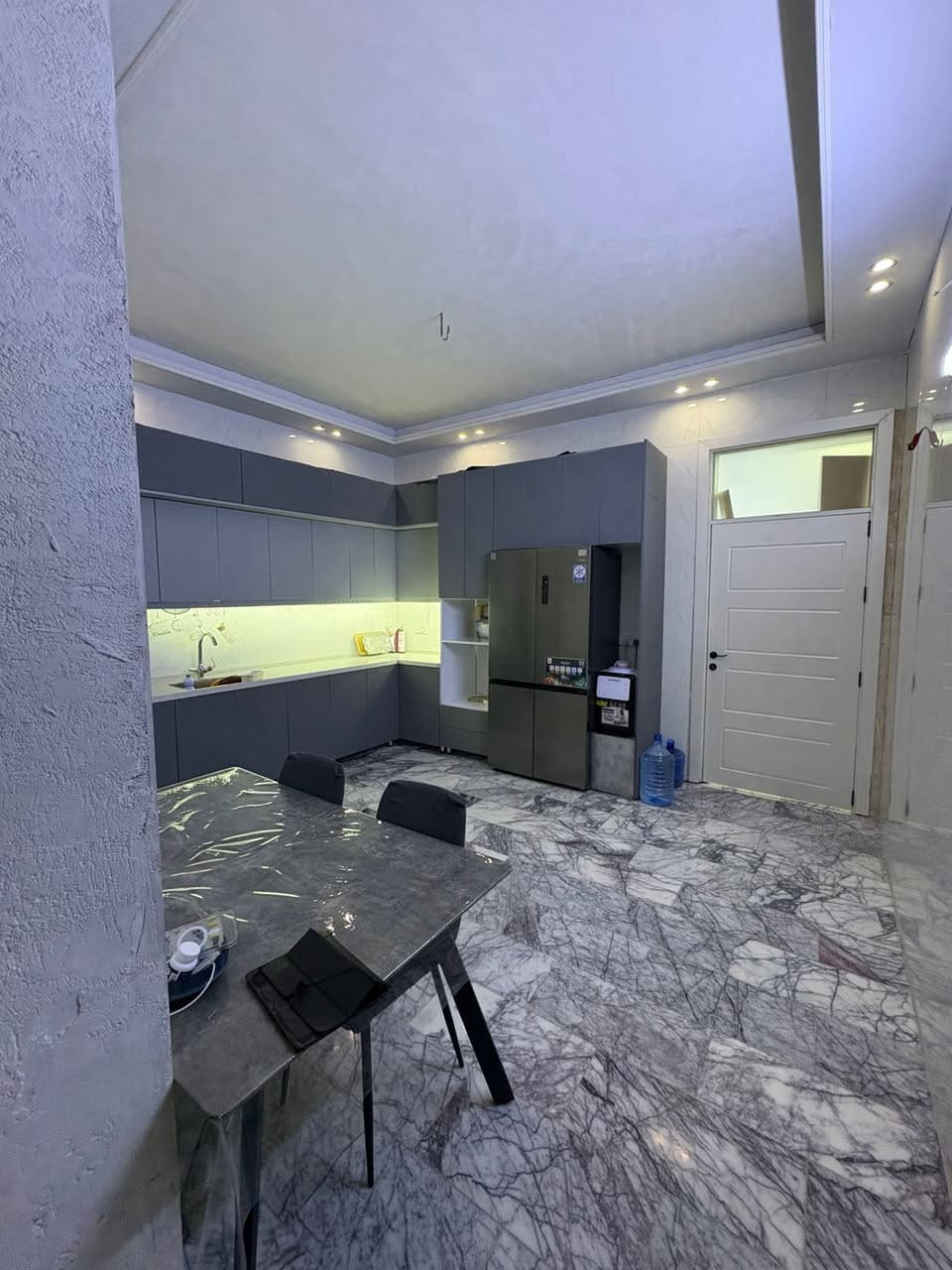 🏡  دار للبيع - دار سكني في كربلاء

📍 الموقع: (حي الصمود)
📐 المساحة: (100متر)
🛏 عدد غرف النوم: (3)
🚿 عدد الحمامات: (4)

⚡ كافة الخدمات 
📄 نوع السند: (طابو صرف )

💰 السعر: (خاص)

للاستفسار والمعاينة يرجى التواصل على الخاص أو الاتصال على الرقم:
📞 (***********
#عقارات_كربلاء
