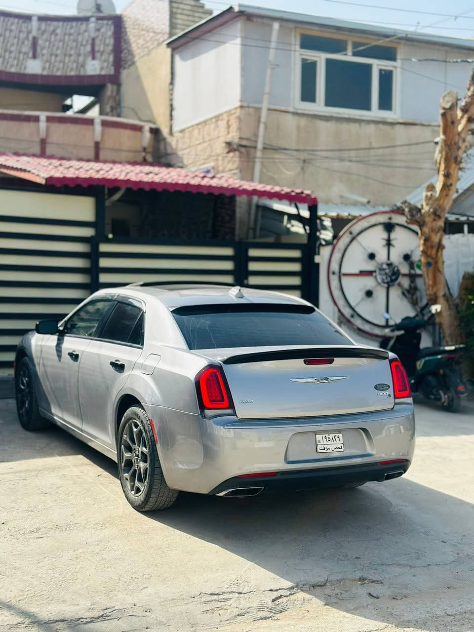 اوباما (2018) S 
دخول جديد (كتاب ضباط) 
تبديل بنيد فقط بدون دواخل محدث (SRT) 
(6سلندر فورويل) بنراما لايت متغير ألوان 
سعر (225) وبي مجال 
((***********))
