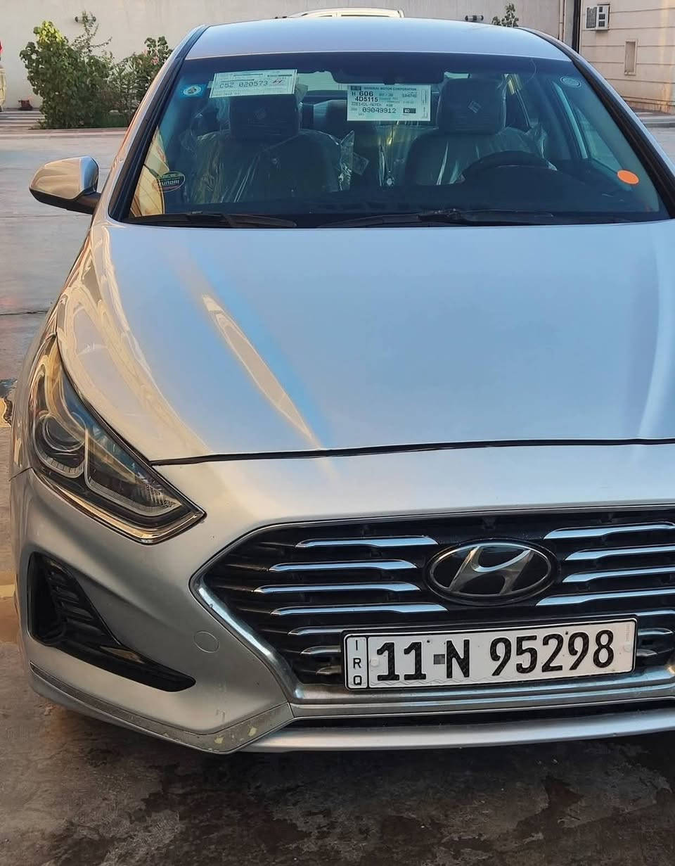 هوندآي سوناتا 2019 بغداد  حرة سنوية جديدة وهزة جديده أرقام دولي مشروع وطني تحويل مباشر للمشتري .
وارد أمريكي ضرر خفيف(صور ضرر مرفقه بالمنشور ) (بدون ايرباك )
صبغ طرف البنيد ومقدمة الچاملغ الأمامي الأيمن فقط ليبل واحد بدون تبديل والباقي كفاله من البارد والشخوط .
محرك وكير مكفولات حجم المحرك 2400 برغي ما مفتوح.
جاهزه من حداديه وتبريد وتواير وكهربائيات وغيرها . ماشيه 63 الف ع وضع الشركة.
مواصفات معروفه وحلوه شاشه كبيره كامره دواره شاشه ترحيب تحكم اربع جهات مثبت سرعه نظام سبورت بلاجكتورات لد شمعه لايتات زنون رموت حافظه رادار بالمري رادار خلفي تحديد مسار توقف ذاتي دسك أمامي خلفي ويل كب كروم سياره جديده وجاهزه وع وضع الشركة مكاني شطره
سعرها ب147 بيه مجال للشراي  .***********
هوندآي سوناتا 2019 بغداد  حرة سنوية جديدة وهزة جديده أرقام دولي مشروع وطني تحويل مباشر للمشتري .
