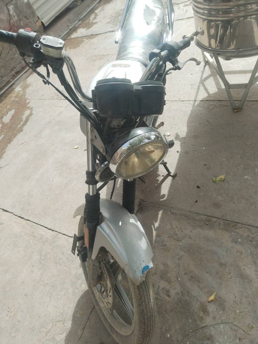 سلام عليكم
دايون 20عضم
دراجه حلو بس كلجات واكفه دراجه يرادلها ترتيب شويه
سعر 550مجالها قليل مكان حله مركز مدينه
***********
