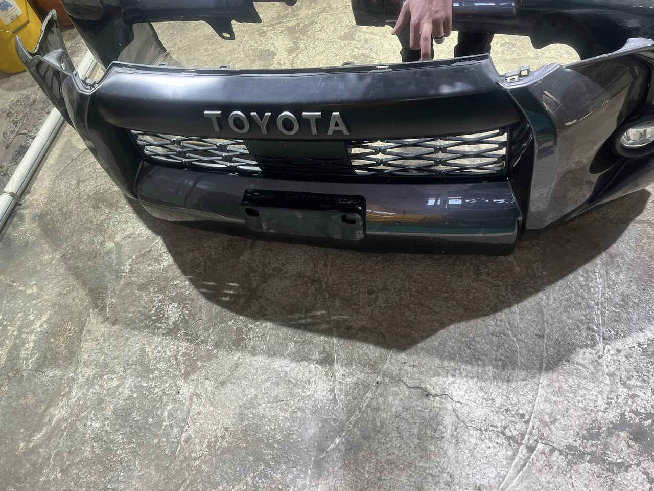 السلام عليكم دعاميات امامي خلفي فوررنر موديل 22لون فيراني النضافة 90‎%‎مغلفةppfللاستفسار الاتصال***********عدي الاسدي
