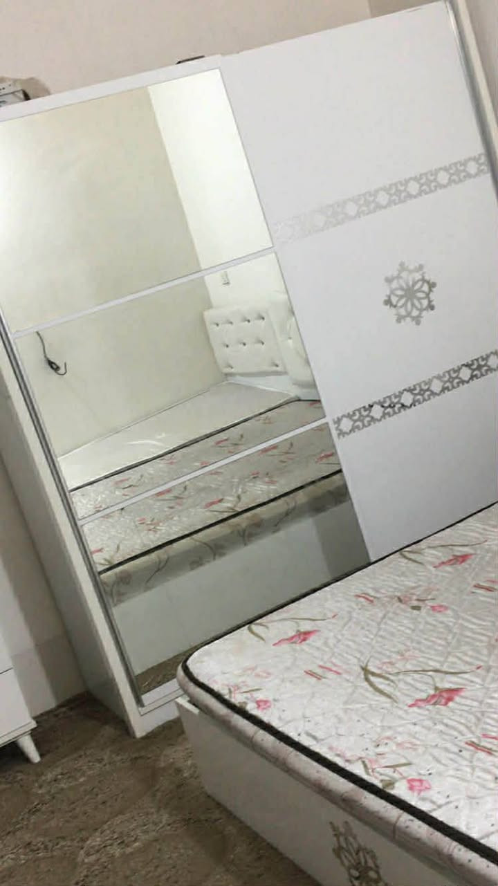 تاقمێکی نوستن بۆ فرۆشتن زۆر تازەیە هیچ شکاویەکی نیە 
٤۷۰ هەزار - قەڵادزێ


**إذا كنت صاحب هذا الإعلان وتريد حذفه لأي سبب، رجاءا أرسل رسالة إلى الدعم الفني**