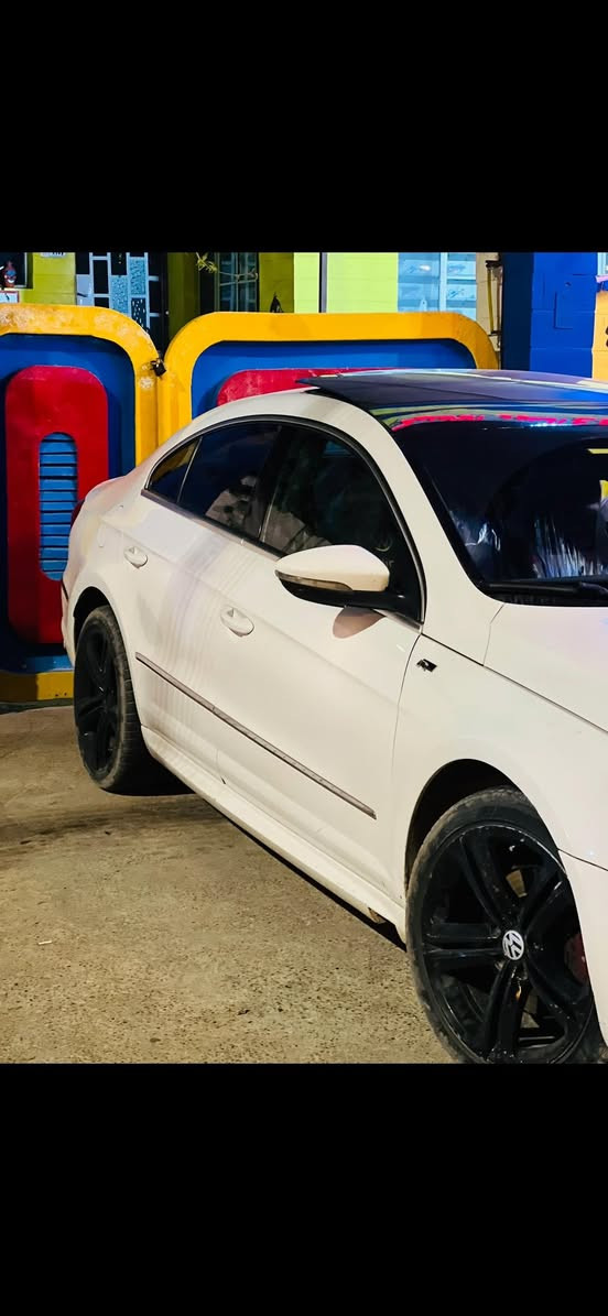 فولكس واجن باسات سي سي خليجي موديل 2012 مواصفات _ Rline نادر ومميز
ورقم  اربيل
السيارة ب اسمي
 
محرك ٢٠ تيربو ٤ سلندر اقتصادي
٤ بصمات لمس 
كشنات تدفئة
فتحه بانوراما
مري شفط واشاير بالمري
فول تحكم ستيرن
مثبت سرعة
شفتات بالستيرن
كير 6 نمر (DSG) نظام اعتيادي واقتصادي ورياضي
نظام ركن تلقائي
كشنات فول كهربائي
شاشة تحكم واشعارات بكل المشاكل
سايد بريك بصمه
بردات خلفية 
حامل اكواب تبريد
مساحات تخزين كثيرة 
٣ مخارج ١٢ ڤولت
جنطه يفتح عن بعد
والمزيد من المواصفات المميزة الاخرى.
سيارة نظيفة ، بيها جاملغ فقط وخشم البنيد
السعر 105 وبيها مجال للطيبين 
رقم الهاتف ‭٠٧٧٣ ٣٢٤ ٤٩٨٩
