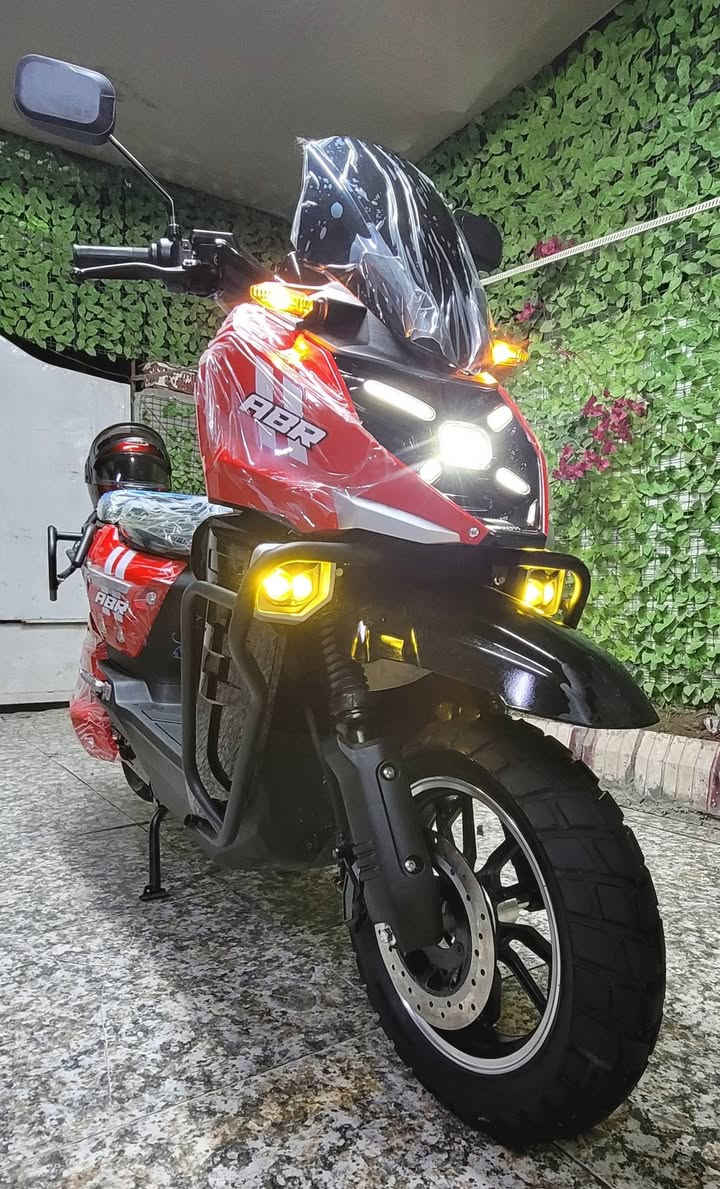 السلام عليكم..دراجه اباتشي..وكالة (ABR) ...الملف _3000_ السرعه _90_ ..عدد البطاريات _6_ مسطره..عدد التحويلات *1*2*3*4_سبورت ..S....بلوتوث..
مخرج_USP_...اطارات أمامي خلفي جوبلس دسك أمامي خلفي..شاحنه ذكيه تدعم الشحن السريع والأيقاف الذاتي عند امتلاء البطاريات..السعر (900) قفل ..مكاني بغداد الشعب قرب محكمة الشعب على الشارع العام الشراي يتصل...***********...واتساب موجود
