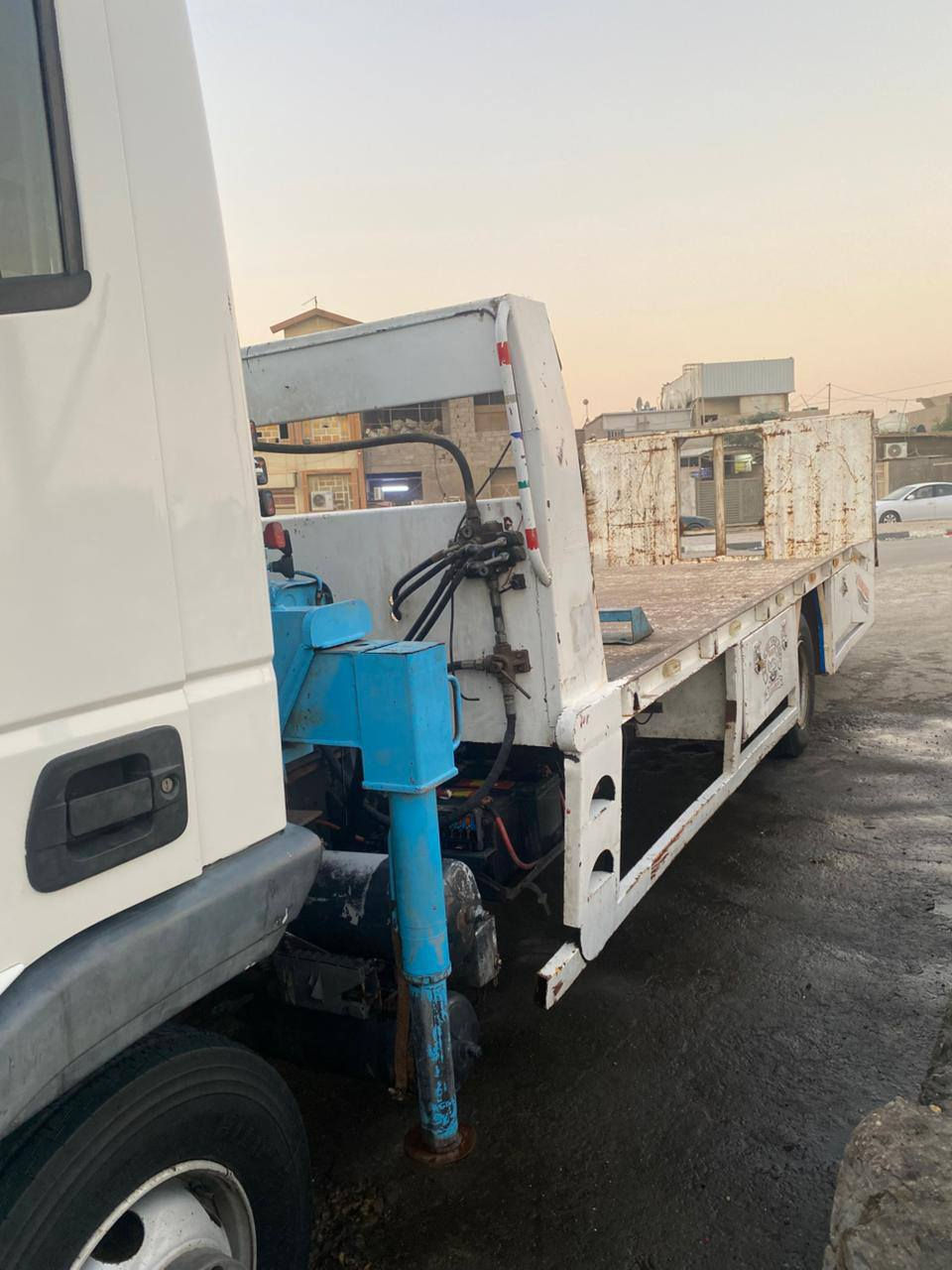 للبيع كرين صطحي جاهزة محرك 4سلندر ادبلة افيكو موديل 204تتفةتبريدالسعر165بي مجال ***********صلاالدين مشروع وطني
