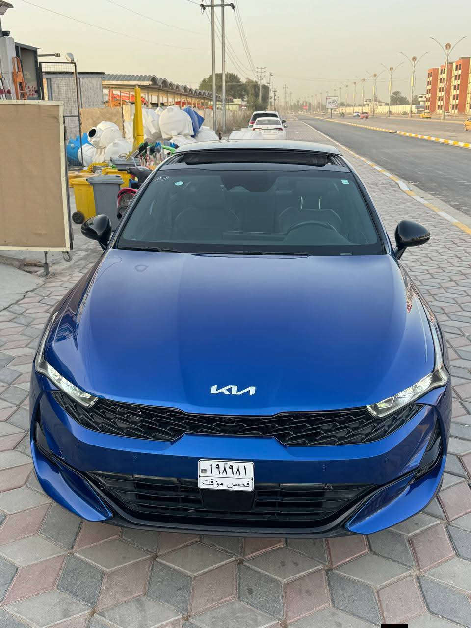 بيع او مراوس 
كي فايف 2024 وارد امريكي مرقم قادسيه شهداء وكاله عامه من المالك مباشرة سياره بيه  نص بنيد مصبوغ وتبديل فبق جنطه شواصي لغود مكفولات سياره جي تي لاين فول للاخير بانوراما بصمه تشغيل بصمه ابواب كشن كهرباء شاشه ديجتل هندبريك بصمه تبريد بيانو تدفئه كشنات تحكم استيرن جهتين شاشه عطلات مانع انزلاق ثلاث وضعيات قياده رادار أمامي وجانبي اشاير بلمري سياره فول مواصفات 
سياره جديده وجاهزه بدون اي نقص ماذب عليه ربع ماشيه 12 الف اخت الزيرو 
السعر 175 وبيه مجال مكاني ديوانيه 
‏‪***********‬‏
