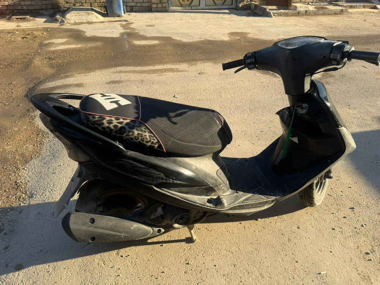 ماكس 120 محرك مكفول دراجه نضيفه سعر 750مكان بلديات ***********
