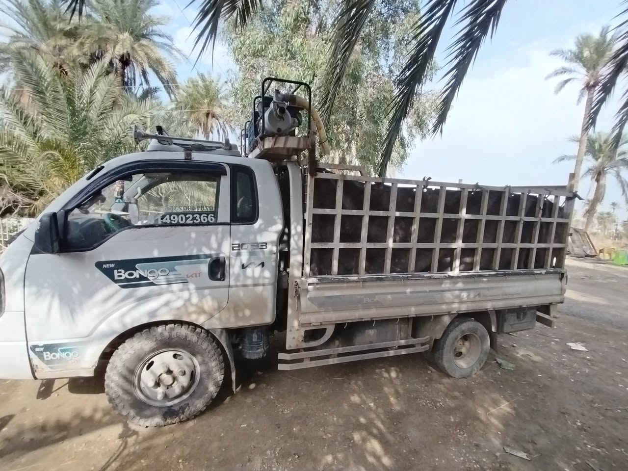 كيا حمل فحل اربيل 2011
 السعر 80وبيه مجال بيه ضربة ب القماره يم  التاير  محددها بدائره  
***********
