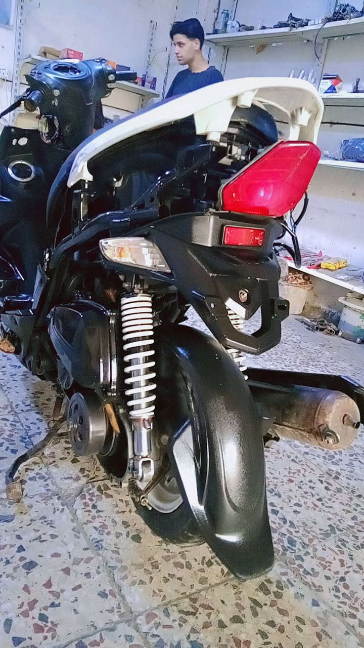 سلام عليكم دراجة جيتي ار نقص بس كفر دراجة حلوة مكينة ناعمة نكرة بكل وقت ***********
