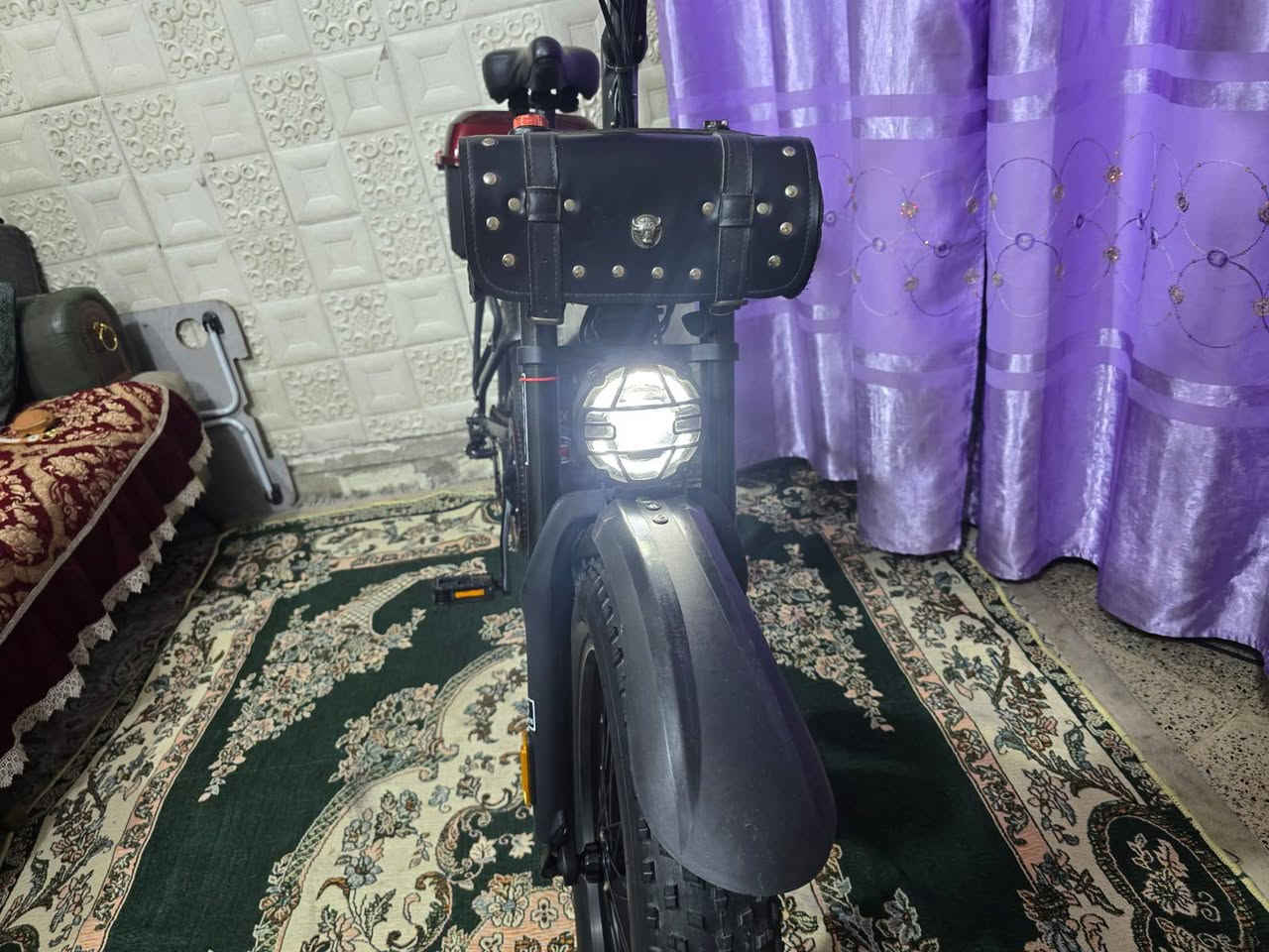 السلام عليكم دراجه شحن بطاريه ليثيوم للبيع ياباني اصلي ماشي 5000الاف الشه المنيوم بلوتوث اواكس كبلات امامي خلفي بلوتوث كلش جديد بريكات دهن نضام سبورت نورمان ايكو وسبورت كومفورت شحن بايدر بايسكل صار 5من وصلن بالشحن رقمي للتواصل ***********
