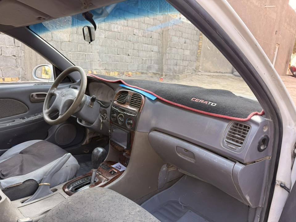 السلام عليكم
سوناتا موديل 2000 خليجي بيها ضربة بالجاملغ الامامي مبدل رقم بغداد مشروع وطني محرك حاويه اربعه سلندر هوه وتفرعاته كير  اوتوماتيك  صدر خلفي  جديد كهربائيات جاهزه سياره خير من الله مصبوغه درجه اولى  عارضها 50 وبيها مجال مكان السيارة الحلة رقم هاتف***********
