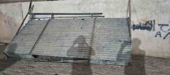 سلام عليكم وجيه مال محل 4 مترات ونص لو 5 كامله بيارسي وقمريه 125 وبيه مجال مكاني بحي شهداء‏‪***********‬‏
