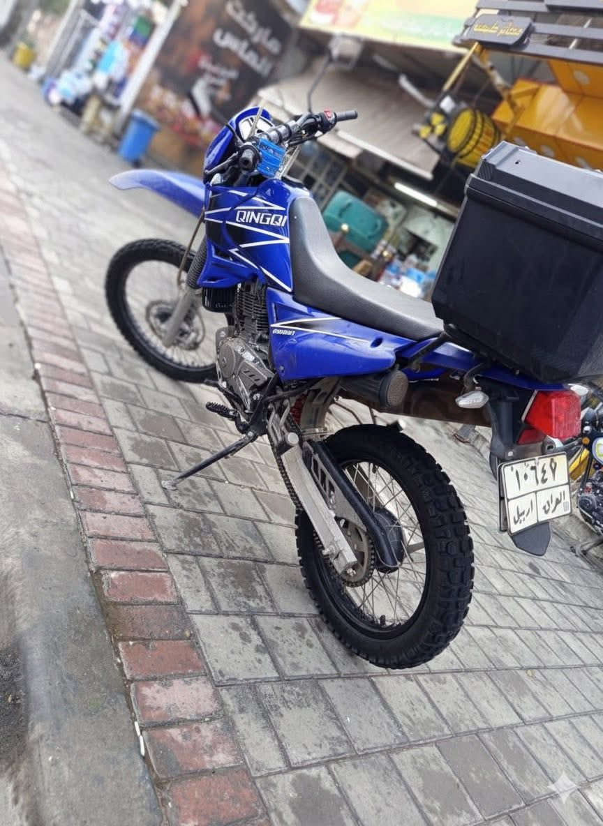 دراجه قفاز نوع كلكن 
محرك 200cc
موديل  2024 
مخاذه 2025 شهر السادس شركه  عجلة الخليج 
ماشيه قليل بعده بلادي برغي مامفتوح بيه 
رقم اربيل تحويل مباشر
‏‪+964 772 256 5461‬‏
مكلف بل نشر غير متواجد على الفيس 
اتصال على الرقم
