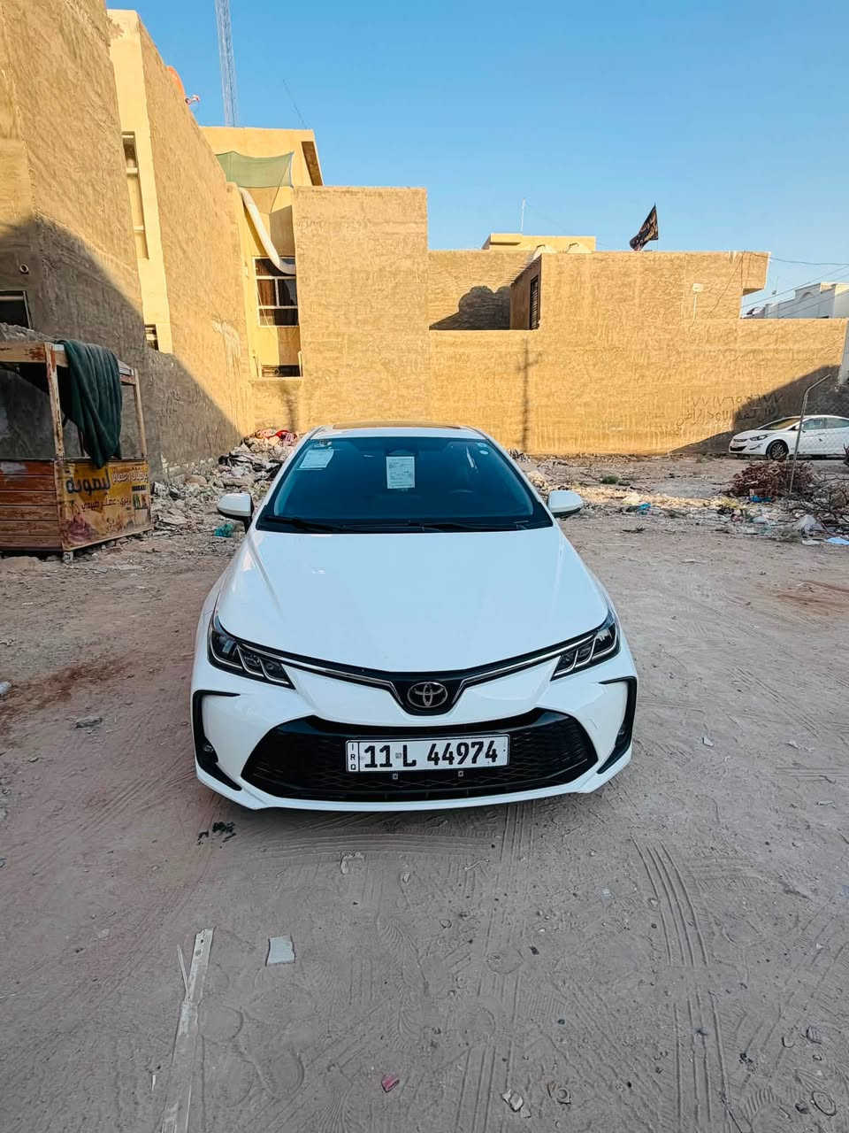 كورلا هايبرد 2025الشكل الخليجي مكفولة كفالة عامة داخل اسود جلد مدوشمة الارضية سيارة جديدة ماشية 25الف فول مواصفات فتحة سايد بريك كهرباء مكان الدورة ***********
