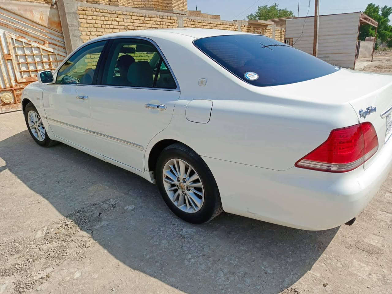 شاهينه 2005 كصه جنطه متومه طبق الأصل سنويه وأرقام انكليزي
ممشى 110 ألف كم،

 3 دكم، كريستال، دواخل عسلي

-6بصمات

- برده خلفية

- تبريد ثلج

ترحب عن بعد

كشنات كهربائي

تبريد كشنات

الموقع: ذي قار

السعر: (39 وبيها مجال
واتساب ***********

