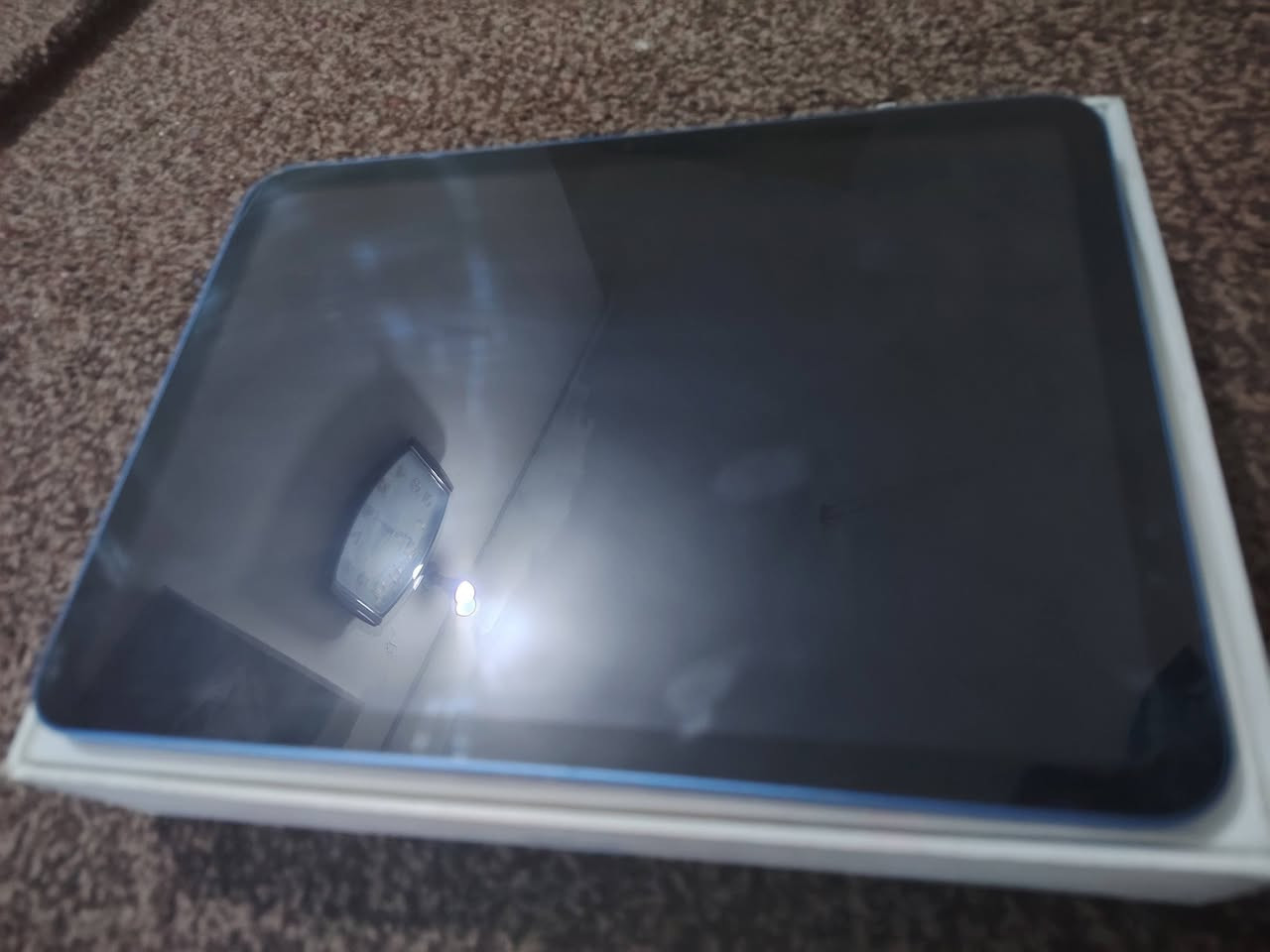 سلام عليكم 
ايباد 10 ذاكره 256
استخدام قليل فقط صدع بالزاويه وخدوش بالكاميرا 
سعر 490
مكاني بياع شرطه خامسه ماعندي توصيل
رقم ***********
