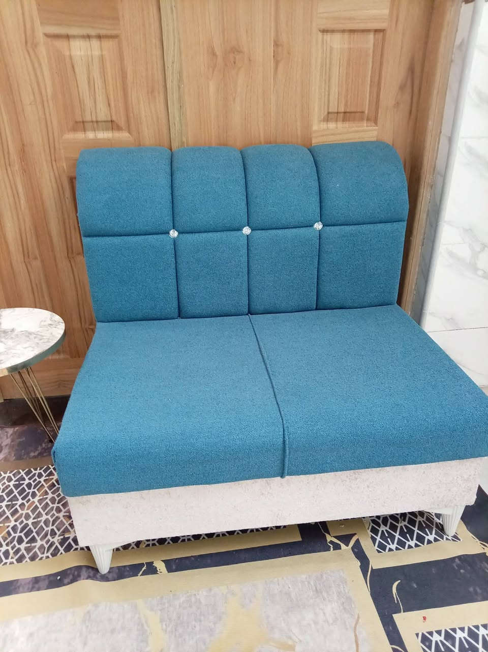 ديوان للبيع
9 نفرات 5 مقاعد
نضيف كلش
السعر 275
العنوان بابل القاسم ***********
