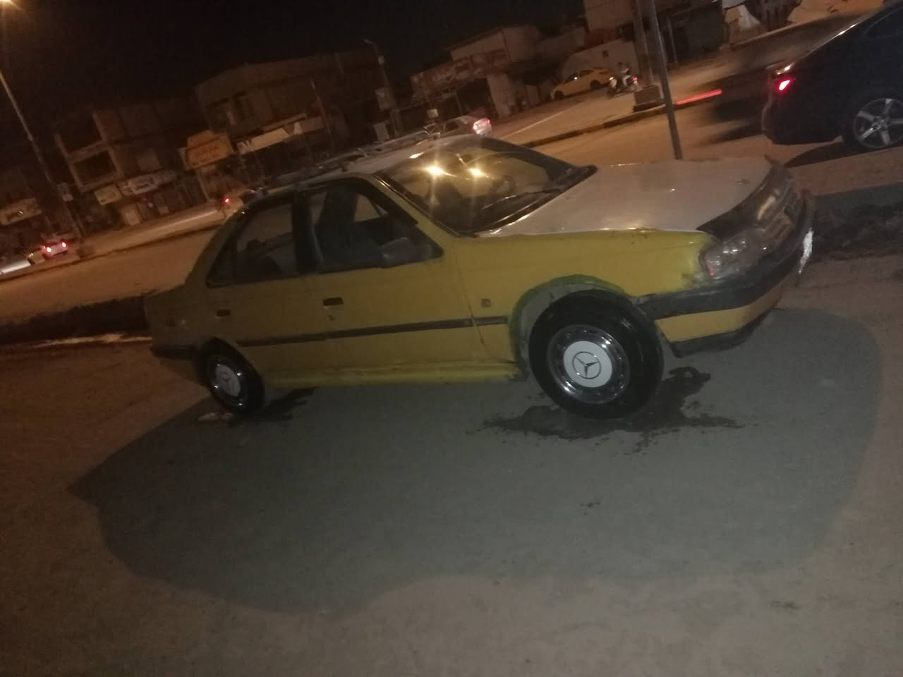 السلام عليكم بيجو روه رقم نجف لماني راعيه موجود وعندي رقم راعيه سياره مكينه عل سحك مكان سياره دوانيه سعر ( 15) وبيه مجال *********** وبي واتساب
