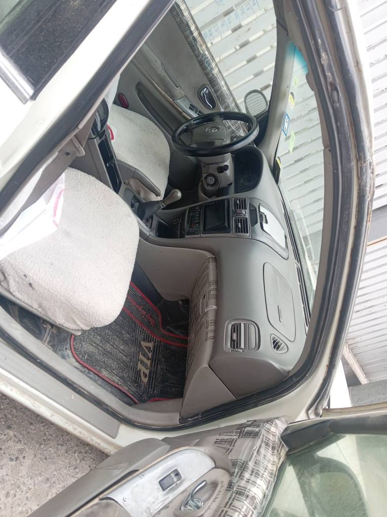 ماكزيما ٢٠٠٢ ئا رم بلاستيكه ئا رمو ئه وه لياتو هه مو شتيكي به شه رت كيرو مه كينه به شه رتيي فيته ر بيشو بشتى ده عمي نيه سا ره كه زور جوانه جوار تا يه و ويلي لوكي له زيره كه رميو سا ردي به شه رت هه مو كياني به شه رت عا م بو يا خ نيه به عام ده ي فروشم ٤٦ كه لا كو رينه وه ش ده كه م به شتيك به دلم بيت *********** السليمانية, العراق
