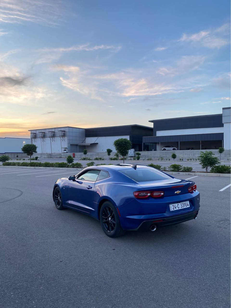 Chevrolet CAMARO 2023 
محرك ٤ و توربو السيارة ب سعر كلش مناسب 
ماشية ٤٨ الف ميل تقريباً 
لون مميز بدون دواخل 
ضررها ربع بونيد و جاملوغ بدون دواخل 
الارباكات مرجع سستم شريكة 
السيارة مرقمة جاهزة بدون مصرف 
سعرها ١٤٧$ ورقة و بيها مجال 
للمزيد من المعلومات اتصل على هذا الرقم 
كورك-واتساب
(***********) سميل, دهوك
