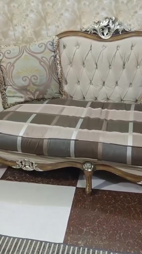 تخم  زان كويتي سفنج ضغط عالي  كلش نظيف 
ثلاجة 500وبيها مجال
مجمده 500 وبيها مجال
غراض كلش كلش نظيفه والثلاجه والمجمده يشتغلن والتجميد كلش زين مكانهم حي الاطباء قريب مطعم الماعون


**إذا كنت صاحب هذا الإعلان وتريد حذفه لأي سبب، رجاءا أرسل رسالة إلى الدعم الفني**