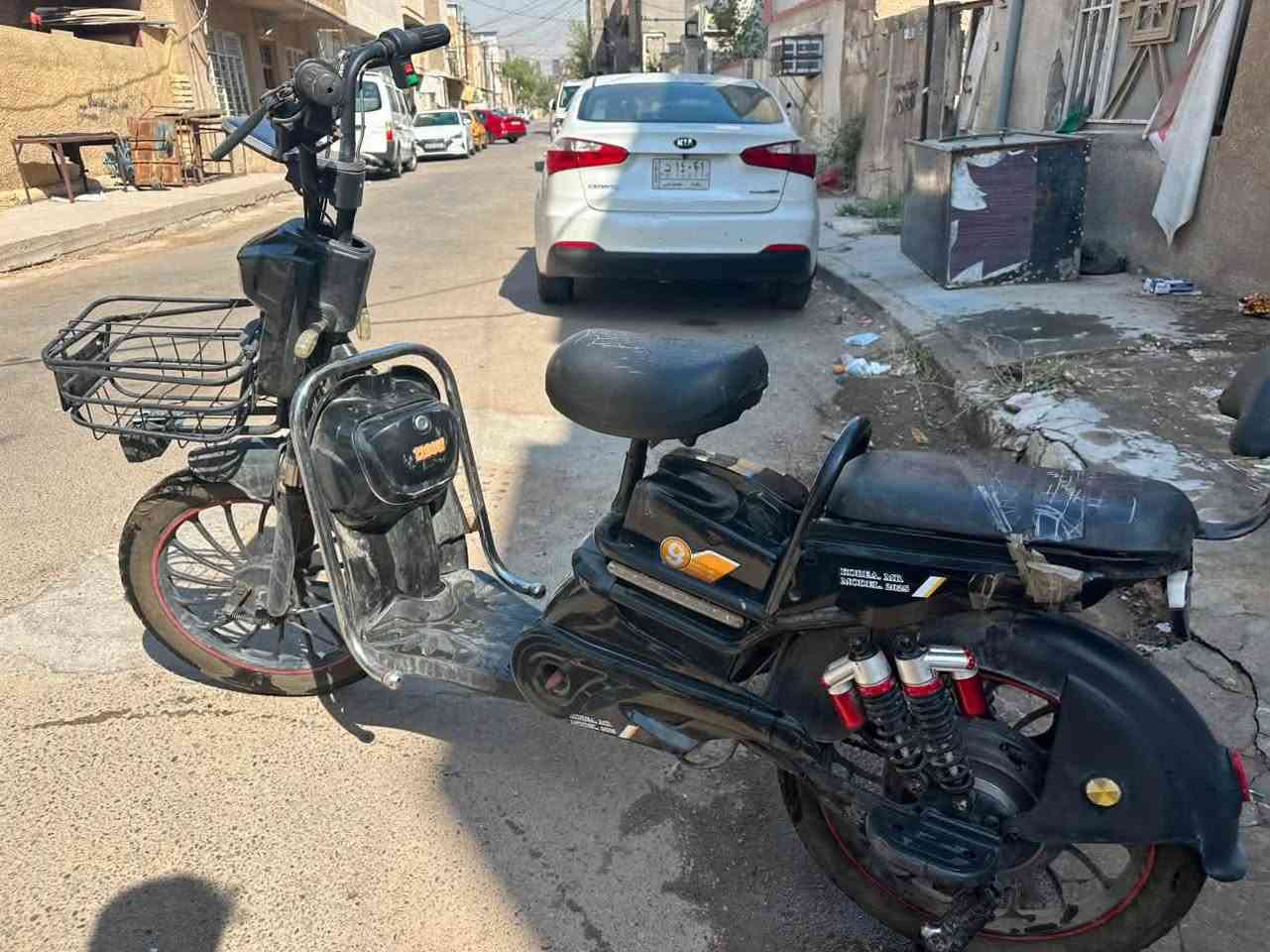 سلام عليكم دراجه شحن نقصه بس باتريات سعر 100 مكان بغداد طوبجي ***********
