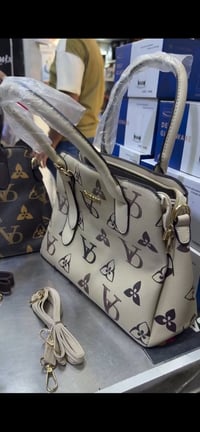 جنط • جلد درجة أولى • توصيل