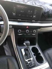 بيع مستعجل كية كرنفال موديل 2024 السيارة جديدة ماشي 16فقط  السيارة رقم...