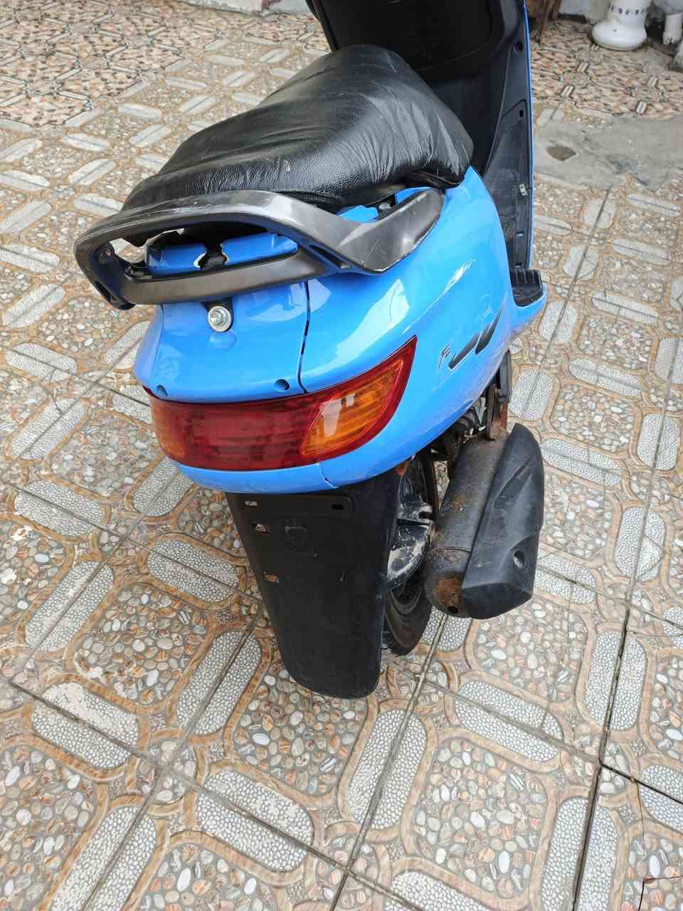 للبيع دراجه فراشه فحل 140 سلف هندر كهربائيات كله شغاله نضافه مثل ماشوف بعينك شلعه ومعدل فول مابيه أي نقص
سعر 300 وبيه مجال قليل مكاني حله بكرلي رقم ***********
