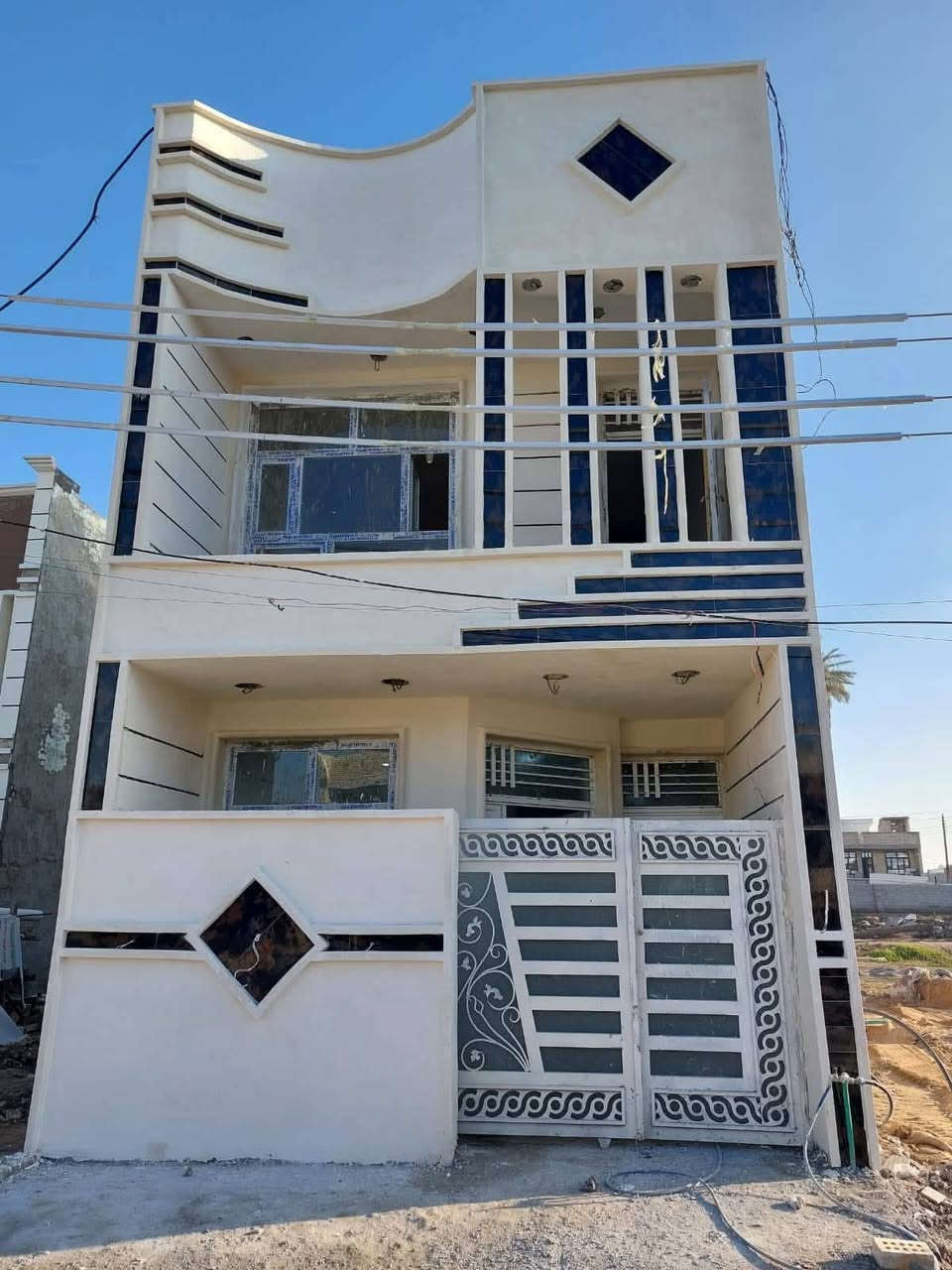 السلام عليكم ورحمه الله وبركاته كادر انا الخلف المصري في الفوه الطلس وكل اللي انت عايزه وشغل 10 على 10 ما في مشكله اي شيء والتوصيل *********** وانا ساكن في البلديات في حي الطراز
