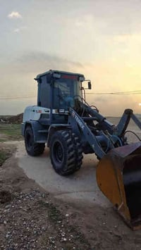 شفر للبيع تيريكس حجم 80 محرك شرط اللي يشتري يخابر 07502289912. ثلاث شد...