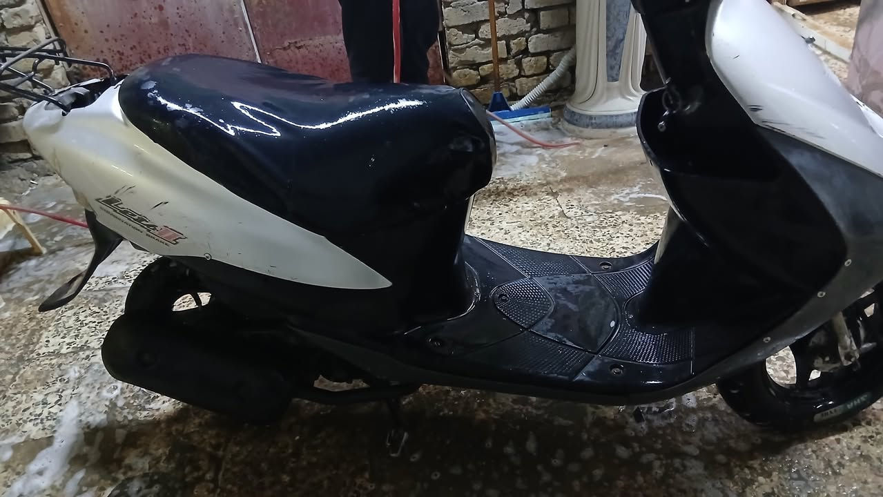 السلام عليكم
دراجه ساسوكي جنطه مجفته مره وحده ما ناقصها شي بس بيها صوت بالخرز السعر ١٥٠ الف وبيها مجال ان شاء الله للشراي 
موجود واتساب وشريحة ***********
