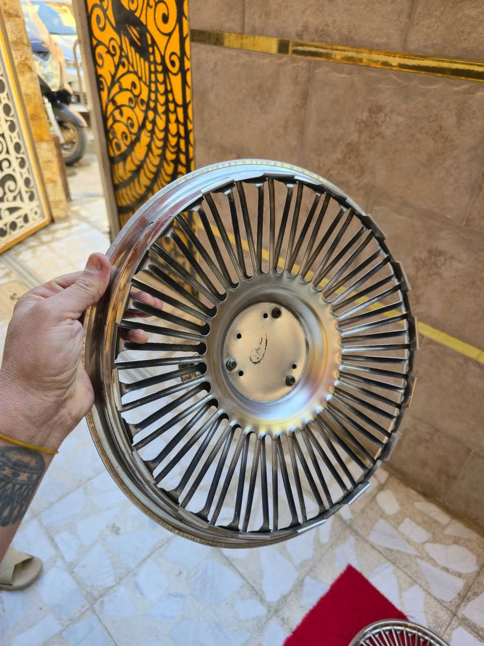 كبات للبيع كالكسي جاكوار فحص.
عنوان بغداد شارع فلسطين
***********
