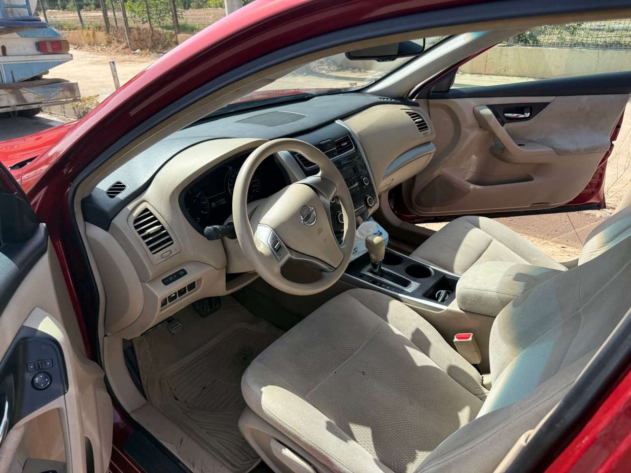 Altima 2013 123km roya sayaraka nwea zor raqamu hamw shteke nwya ger makina ba shart chrkaw 500dolar sayaraka tanha chamlxe 1bst kamtr sbuxa 4ar tayaw weli nwe lasara xalijya naw zara raqam talafon *********** أربيل, العراق
