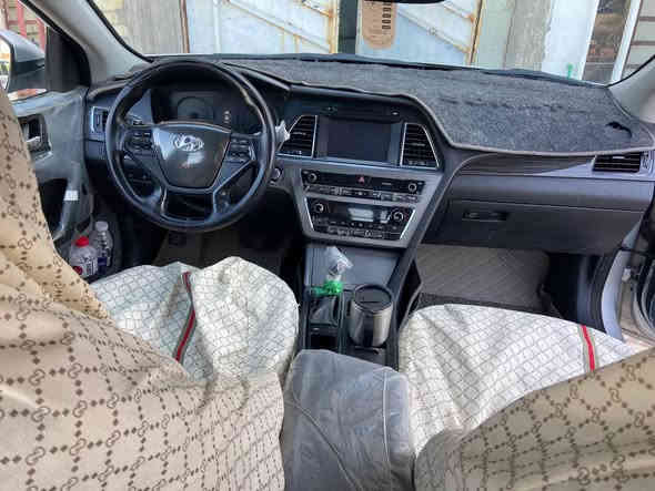 السلام عليكم 
سوناتا للبيع وارد كوري 2015 فول مواصفات 1/1عدى البانوراما
1-بصمه تشغيل وبصمه أبوب
2-اشاره بلمري
3-شاشه كبيره
4-شاشه تبريد بيانو
5-تبريد قطعتين
6-تبريد وتدفئه بلستيرن
7-كشن كهربائي
8-تحكم ستيرن
9-تدفئه وتبريد بلكشنات
10-حساسات امامي وخلفي
3-11انظمه قياده
وبعد بيها هواي مواصفات  محرك گير كفاله محرك2000خط واحد السياره مكفوله كفاله عامه فقط رصعات خفيفه رقم سليمانيه مميز تحويل ثاني يوم السعر 145وبي مجال مكان السياره بغداد 
رقم صاحب السياره***********
