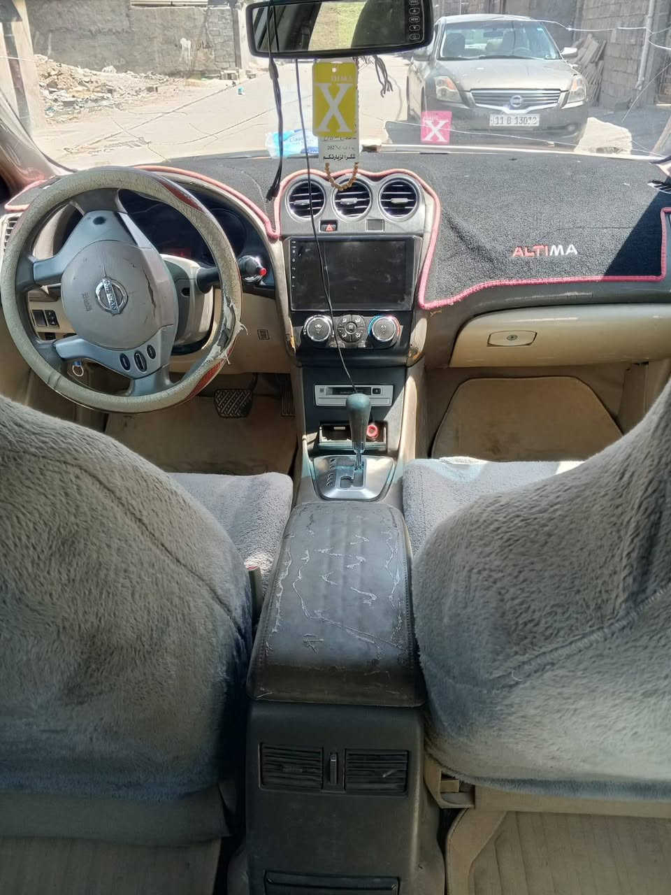 السلام عليكم  نيسان التيما 2008خليجي رقم بغداد تحويل مباشر كير ومحرك شرط سنويه 2027 تبريد ثلج شاشه وكامره رقم الهاتف *********** السعر 78 وبيها مجال للشراي العنوان ديالى بعقوبه
