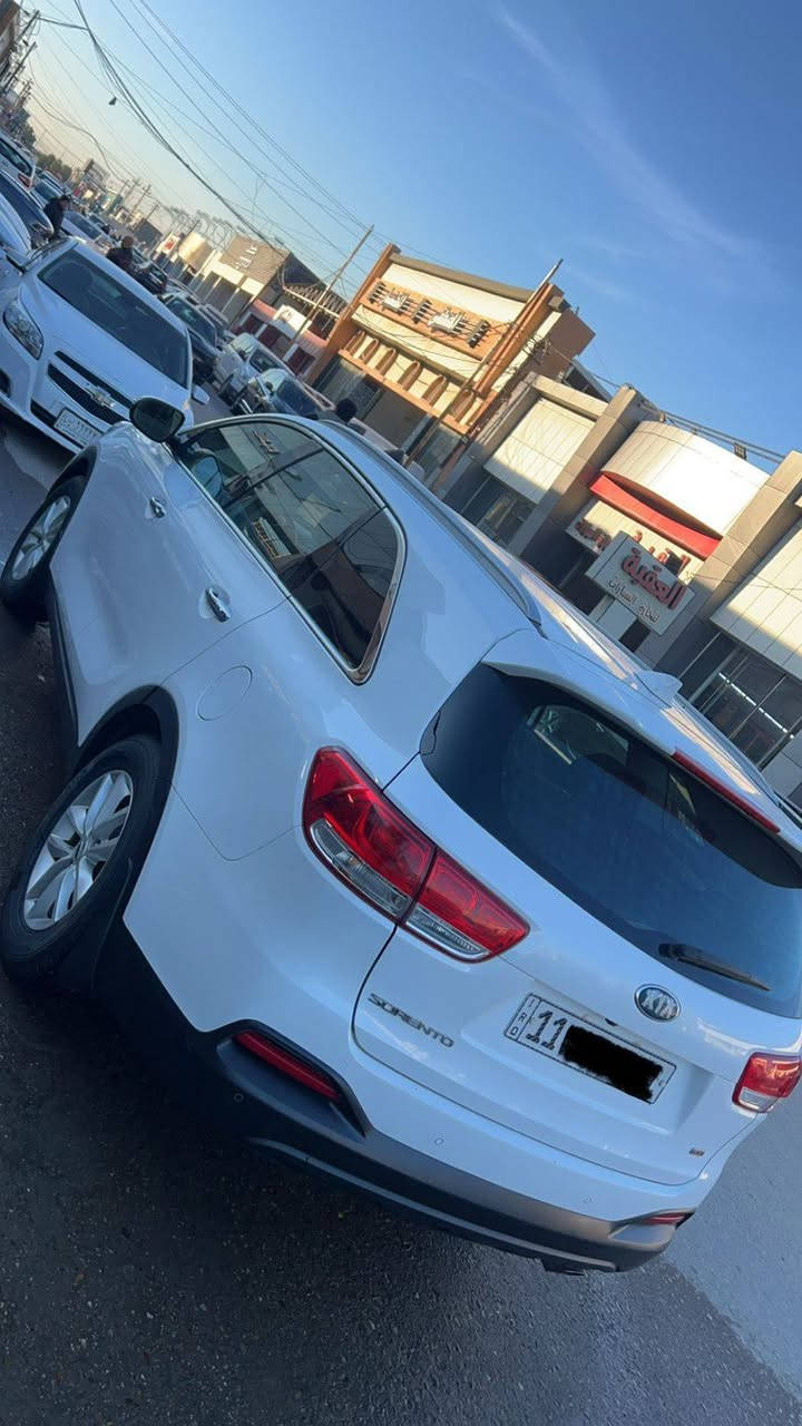 السلام عليكم كيا سورينتو 2018 وارد أمريكي السياره بدون صبغ بدون تبديل بدون ايرباك فقط دعاميه أماميه رقم بغداد الجديد لون ابيض ٤ سلندر  ٧راكب مقاعد كهرباء وتدفئه جهتين حساسات  كامره خلفيه كشافات أمامي اشاره بلمري السعر ١٨٥ ورقه وبيه مجال للاتصال ***********
