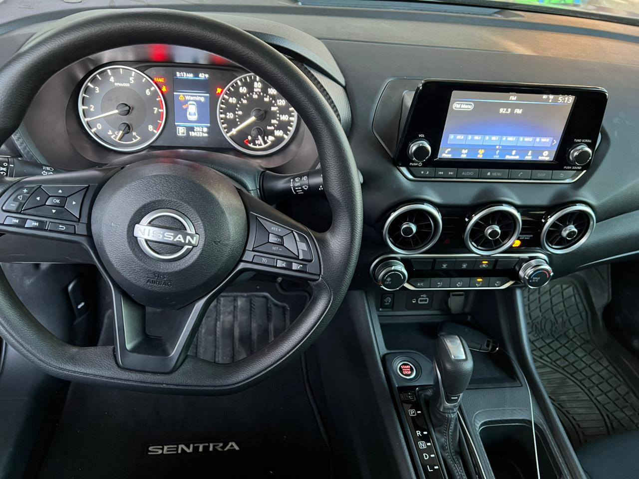 نسان سنتره ٢٠٢٤ لون اسود قطعه واحدة ***********
