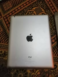 آيباد ٧ • جديد • نضيف