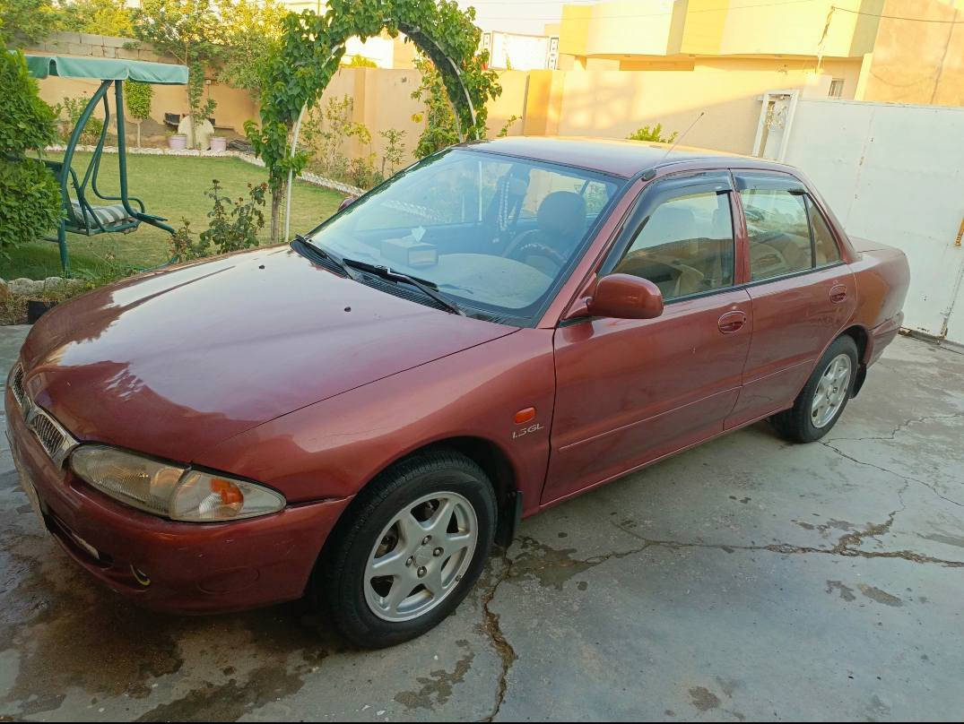 السلام عليكم 
سياره بروتون للبيع موديل( 2004 ) رقم بغداد فول نضافه كير اوتماتيك محرك (1500) تخم تاير جديد حداديه صدر جديد كهربائية شغاله تدفئه تبريد السيارة بأسمي تحويل ثاني يوم عنوان بغداد المدائن 
 للاستفسار اكثر الاتصال بالرقم (***********)
