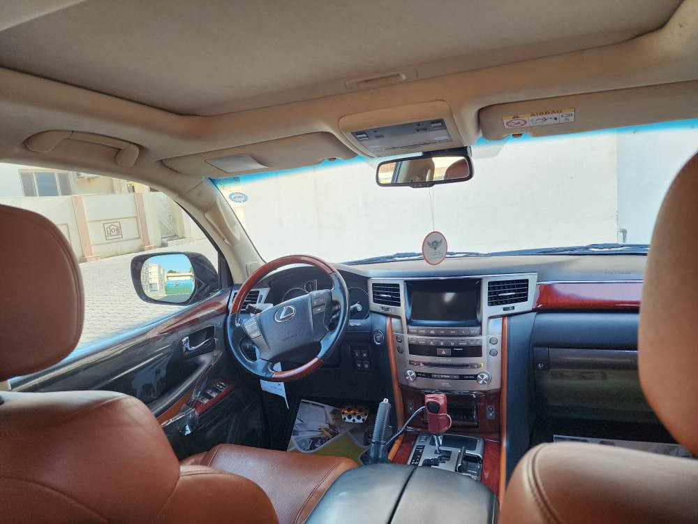 لگزز ٢٠١٥ كفالة ماعدا تعديل قليل قرب قبق البنزين
ماشيه ٢١٥ نظيفه جدا مغلفه ppf البصرة, العراق


**إذا كنت صاحب هذا الإعلان وتريد حذفه لأي سبب، رجاءا أرسل رسالة إلى الدعم الفني**