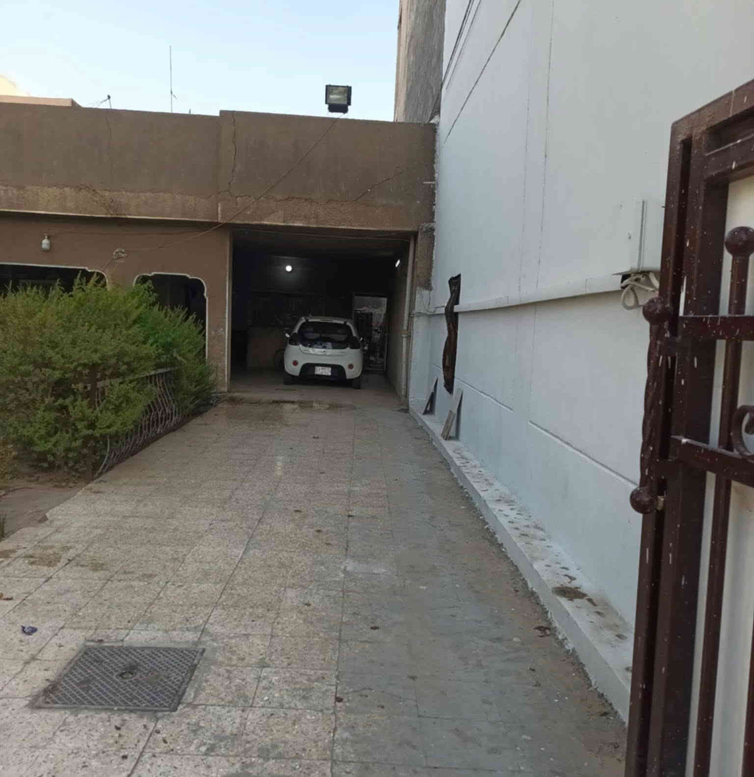 قطعة ارض للبيع ' مساحه’300متر في منطقة حي البنوك / التربية
محلة 315 مجاور الشارع العام
واجهة 10م * نزال 30م
للاستفسار الاتصال بالرقم 

‭٠٧٧١ ٢٢٠ ٣٤٤٣‬
***********
